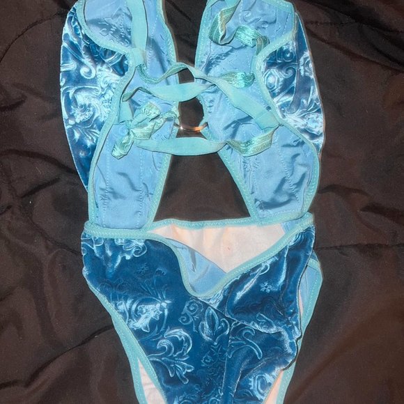 Cocofields Boutique Blue One Piece - Picture 2 of 3